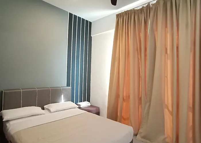 Cameron Barrington Square 1Room @ Golden Hill
