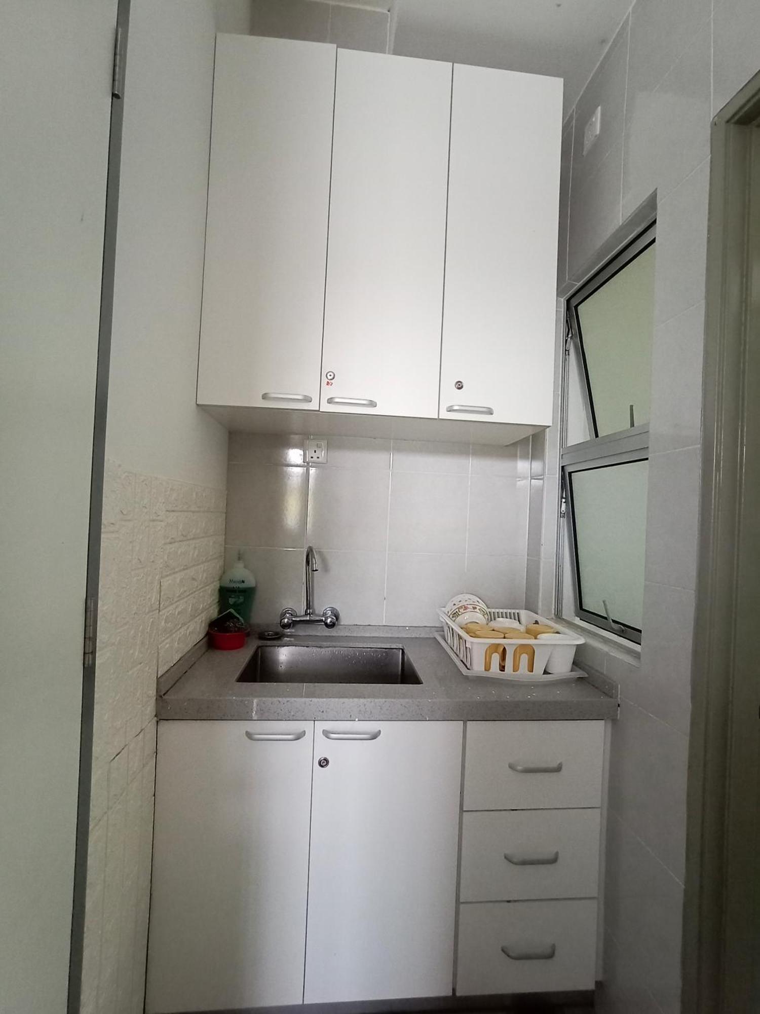 Cameron Barrington Square 1room @ Golden Hill Apartment